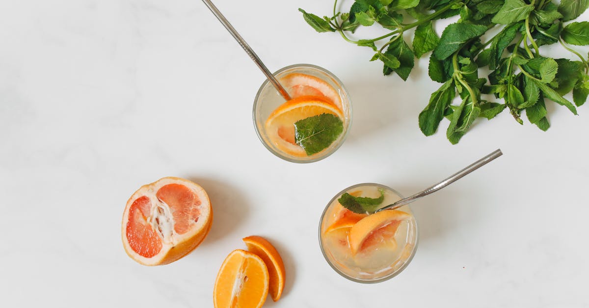 Chás Detox: Diferenças, Benefícios e Riscos Reais