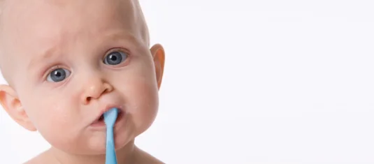 Pasta Sem Flúor para Bebés: Mitos vs. Factos sobre Segurança