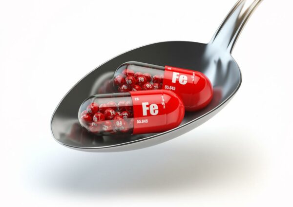 Colher com suplemento de ferro